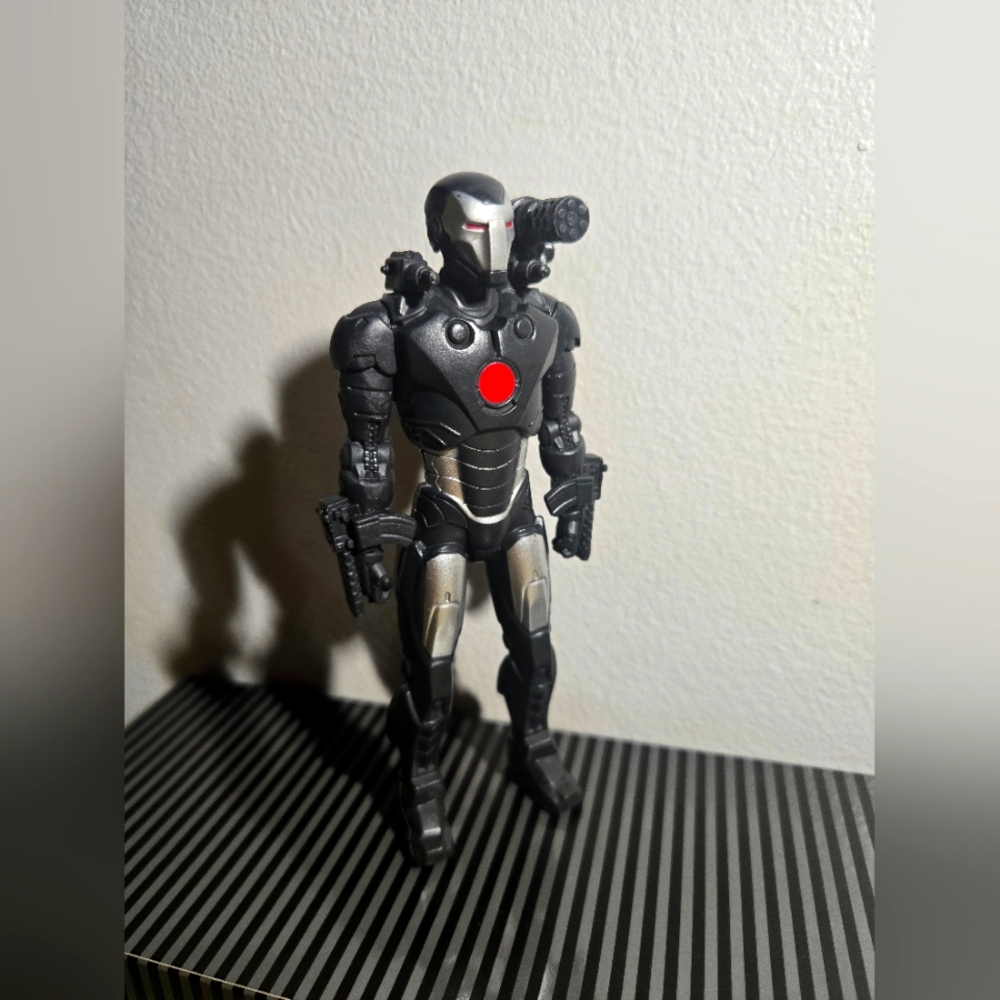 2015 Hasbro Marvel Avengers War Machine 6” Action Figure